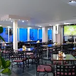 Отель Flamingo Ларнака