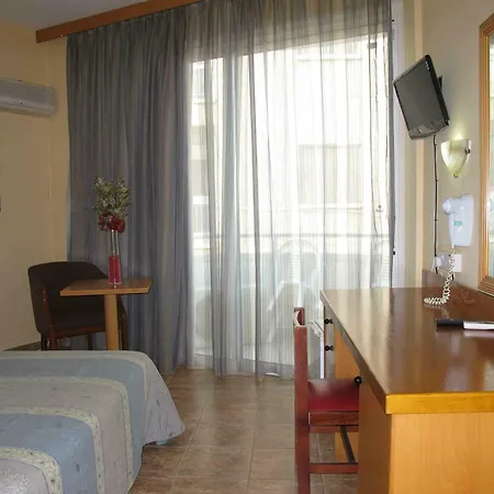 Flamingo 3* 라르나카