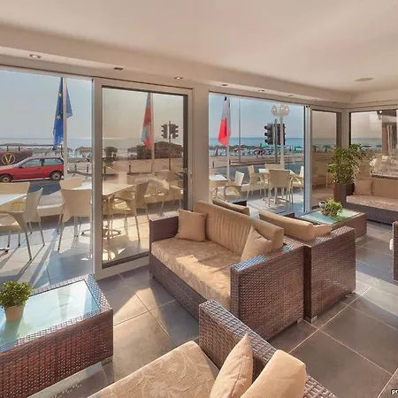 Hotel Flamingo Larnaca