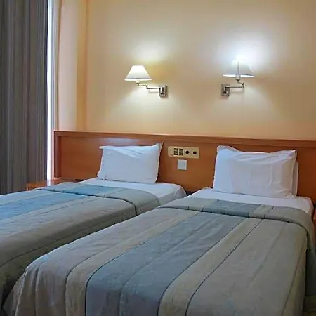 Flamingo 3* Larnaca