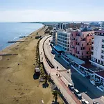 Hotell Flamingo Larnaca