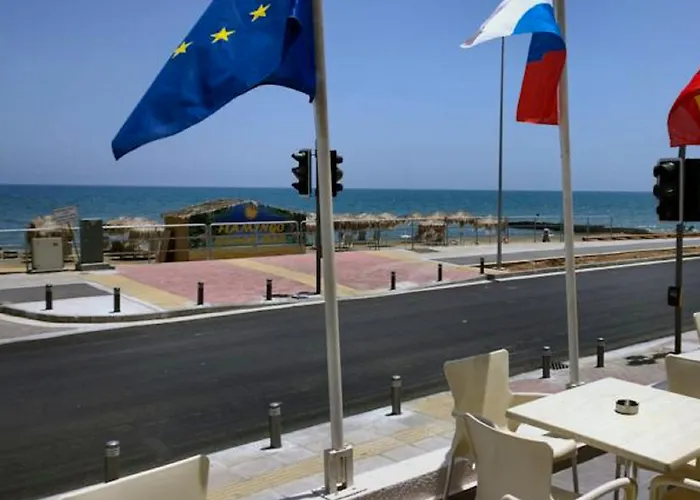 فندق Flamingo 3*