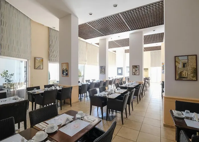 Flamingo لارنكا